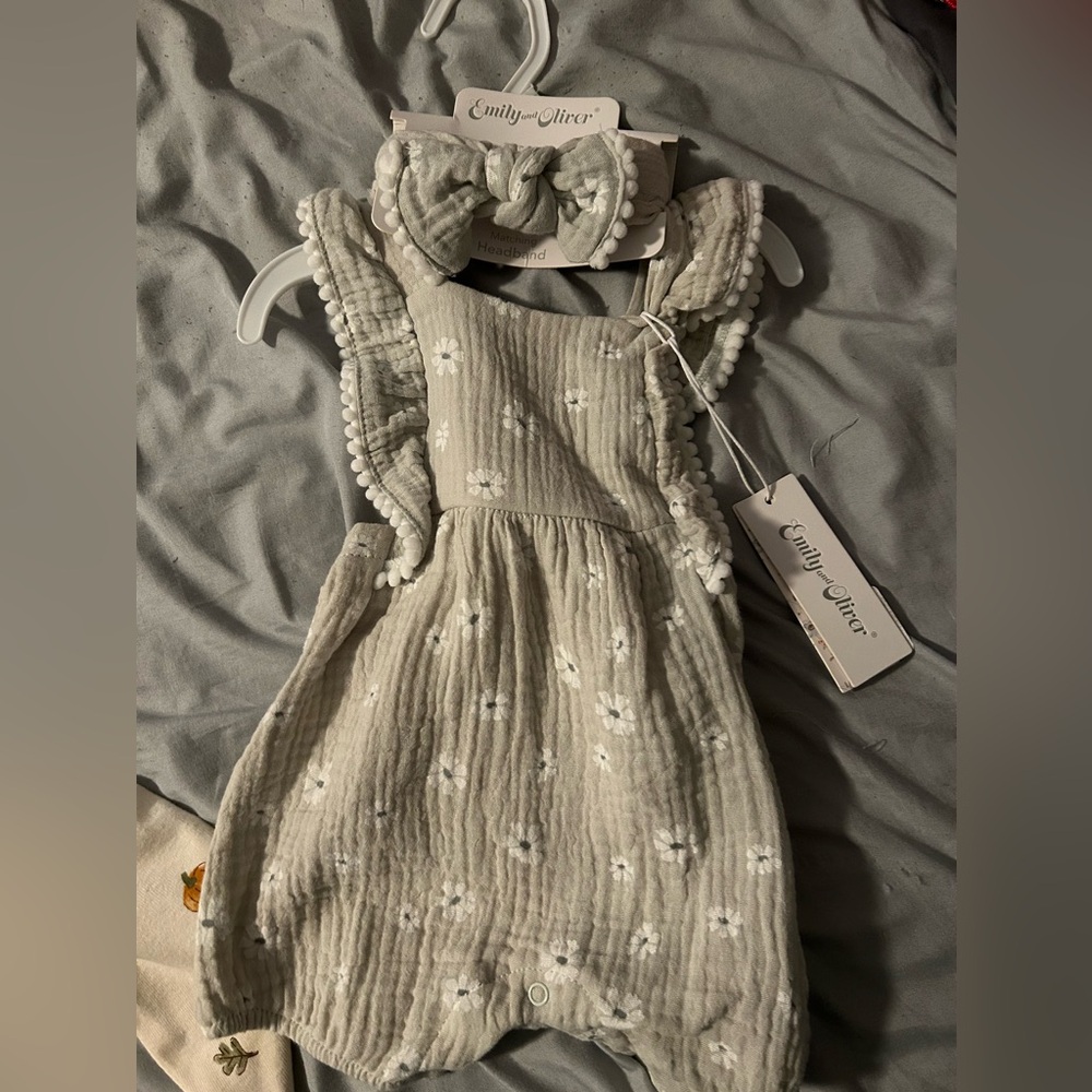 Baby girl romper outfit with bow brand new with tags never